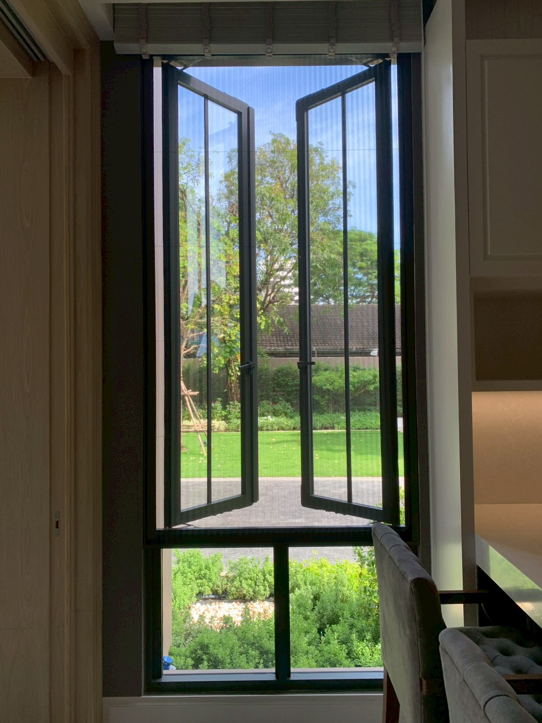 LINE_ALBUM_14.11.25 บ้าน Presidents งานประตูหน้าต่าง YKK AP_251114_18