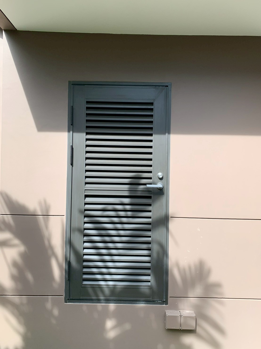 LINE_ALBUM_14.11.25 บ้าน Presidents งานประตูหน้าต่าง YKK AP_251114_2