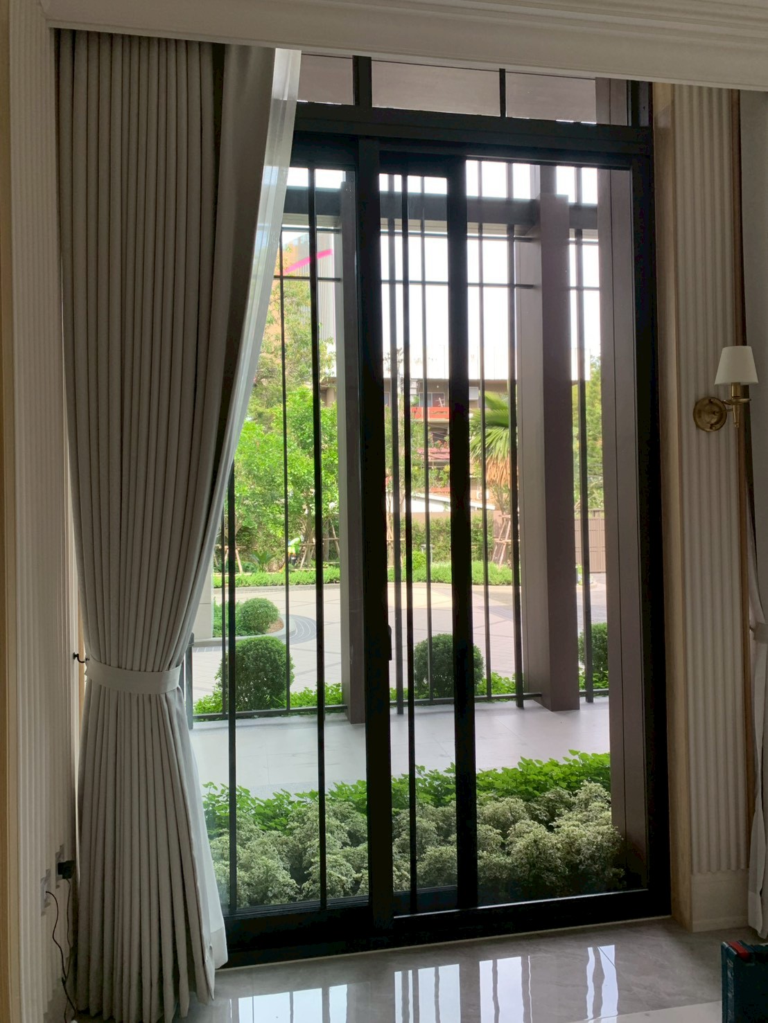 LINE_ALBUM_14.11.25 บ้าน Presidents งานประตูหน้าต่าง YKK AP_251114_21