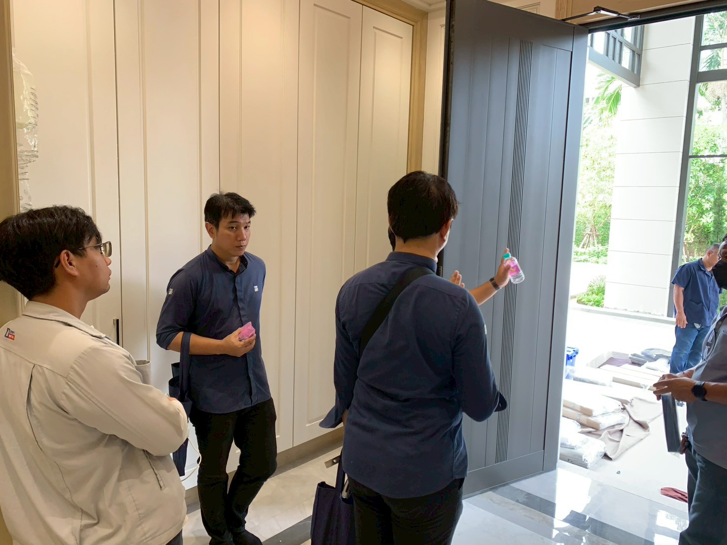 LINE_ALBUM_14.11.25 บ้าน Presidents งานประตูหน้าต่าง YKK AP_251114_37