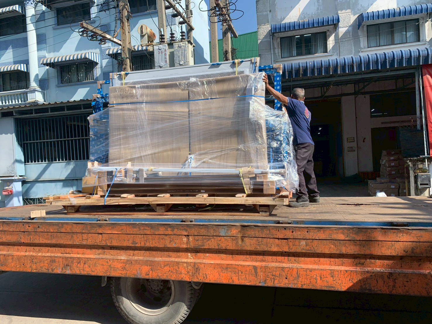 LINE_ALBUM_15.11_251115_22